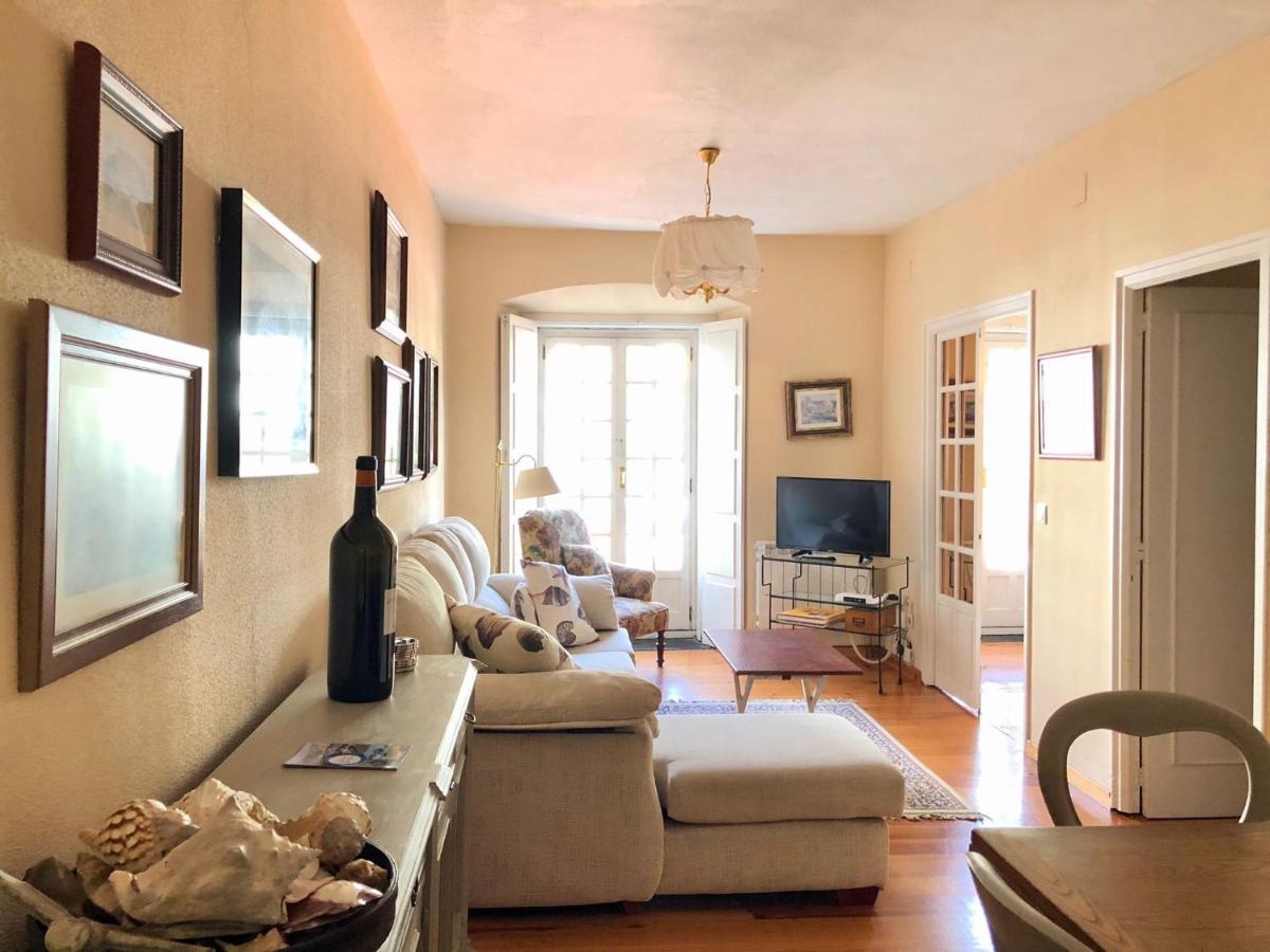 Apartamento El Parque Luarca Luaran gambar